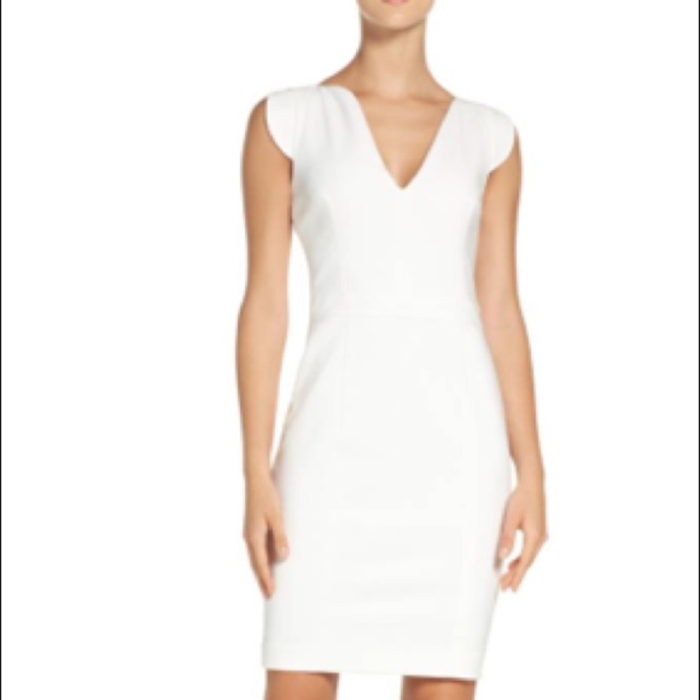 Lolo' Stretch Sheath Dress
FRENCH CONNECTION